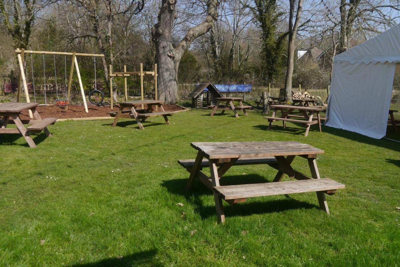 The Roebuck Laughton (East Sussex)