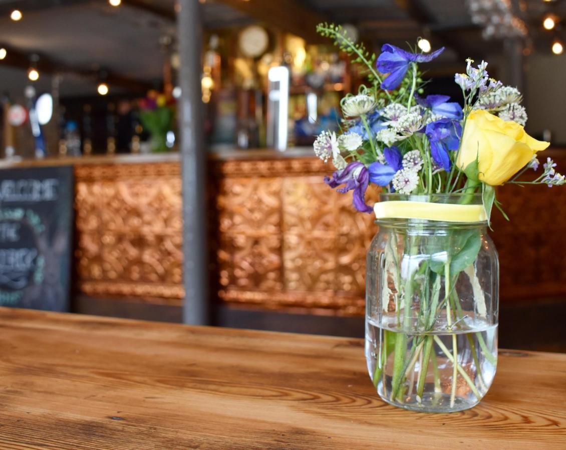Hotel The Roebuck Laughton (East Sussex)